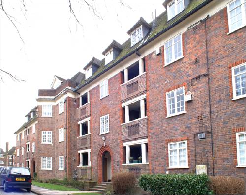 35-48a Lyttelton Court